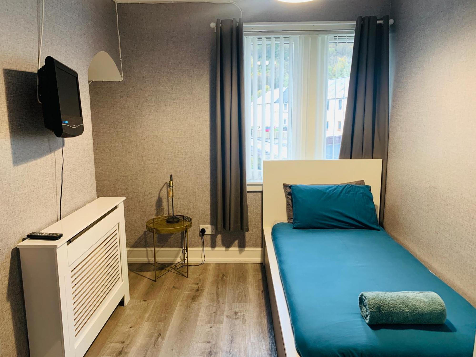 Nevis Rooms - Self Check In With Free Onsite Parking Inverlochy Exterior photo